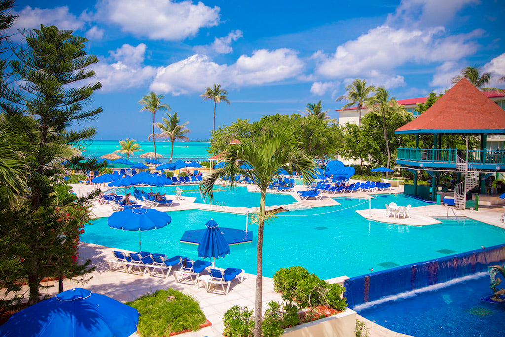 BZB_Property_Pool_Beach (1)